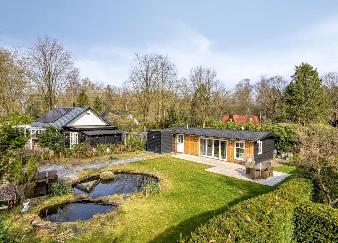 Nieuw
            
    
        
                            REMAX Optimus Boxtel
                        De Stille Wille 202
            
                OOST WEST EN MIDDELBEERS€ 450.000,- k.k.
            
        
        
                            
                    61 m²
                    2
                    1