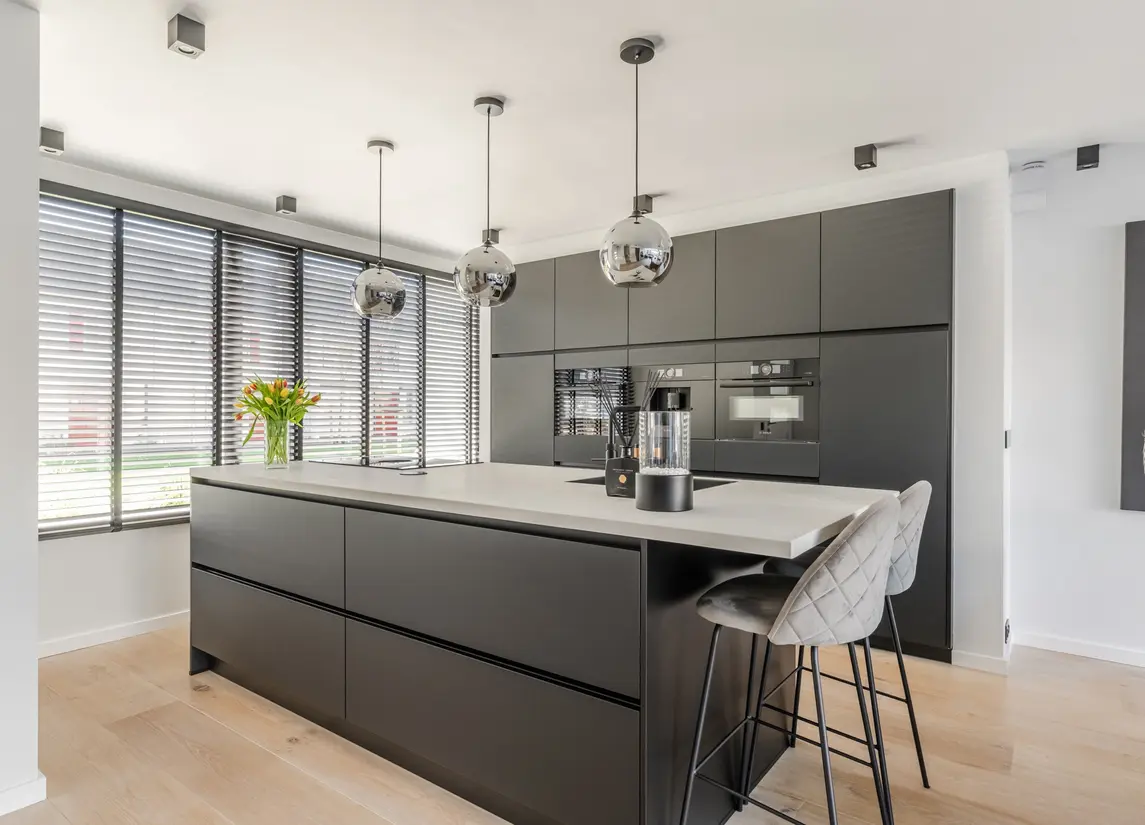 Nieuw
            
    
        
                            REMAX TOONaangevend
                        Rubinsteinstraat 176
            
                TILBURG€ 485.000,- k.k.
            
        
        
                            
                    135 m²
                    5
                    4