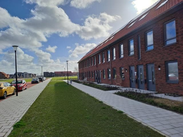 Poolster 19, Warmenhuizen