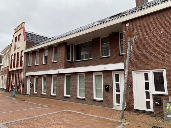Te huur: Ruim appartement met vijf slaapkamers in Winschoten!