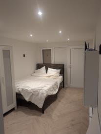 Glenn Millerweg, Almere