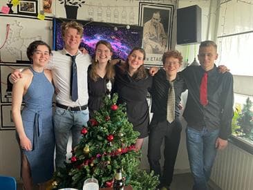 E. Du Perronlaan, Delft