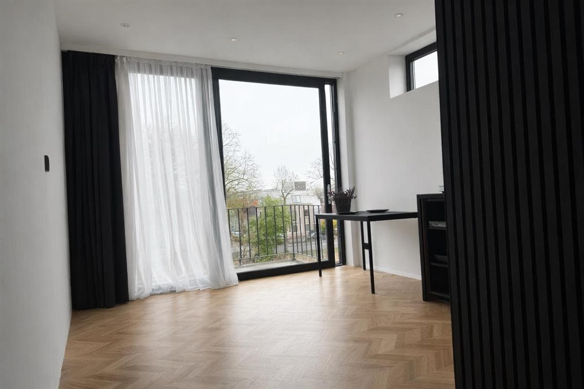 Burgemeester Van Stamplein, Hoofddorp