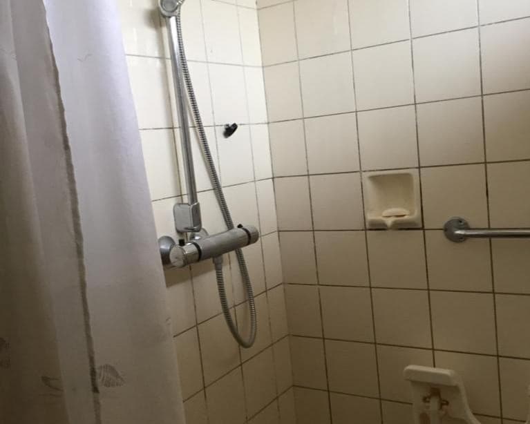 Deken B.J. van Miertstr, Best