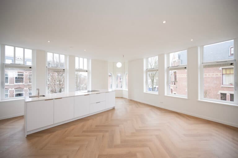 € 2550,- p/m  's-gravenhage | Frederik Hendriklaan 85B 2