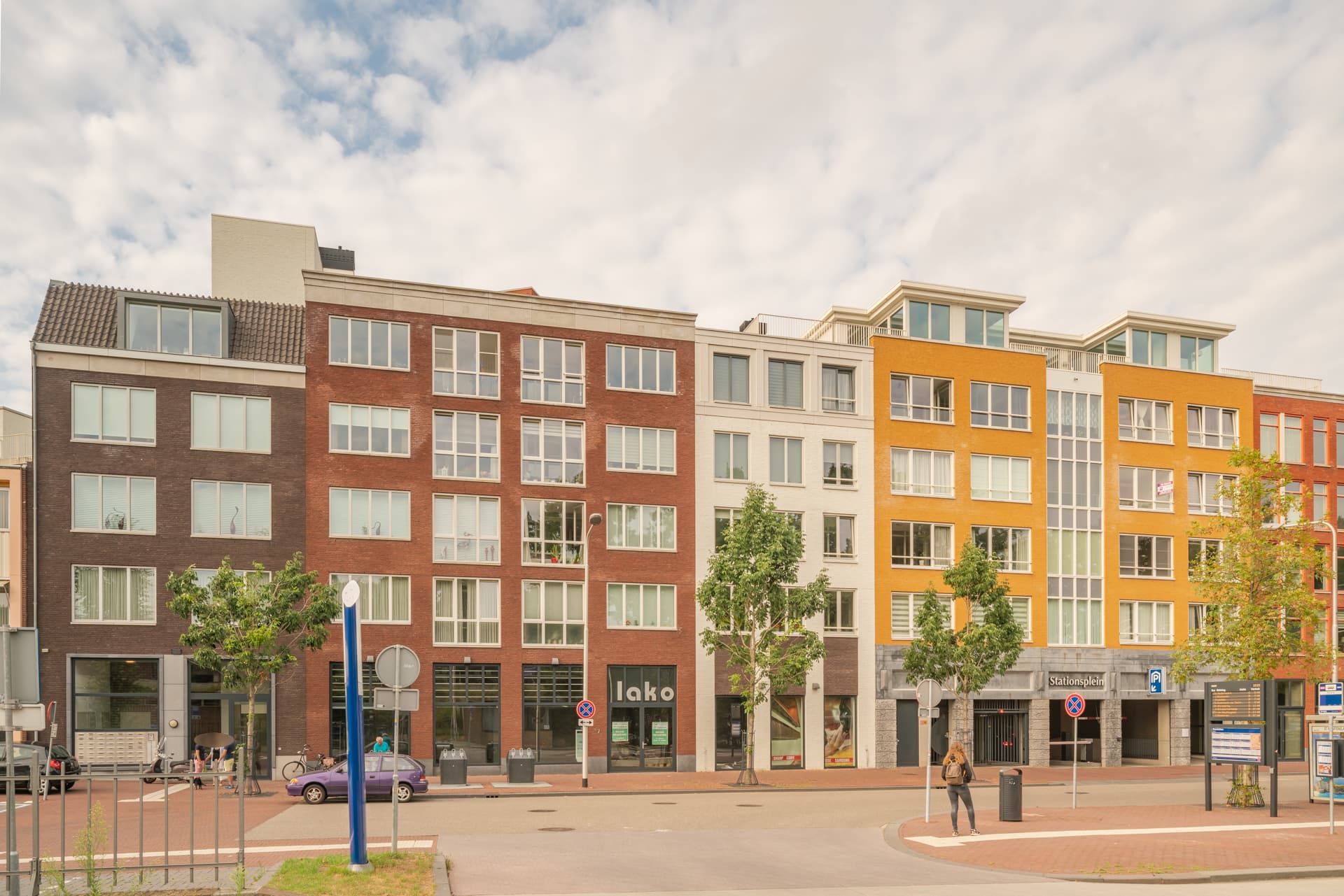 Stationsplein 81, Weert